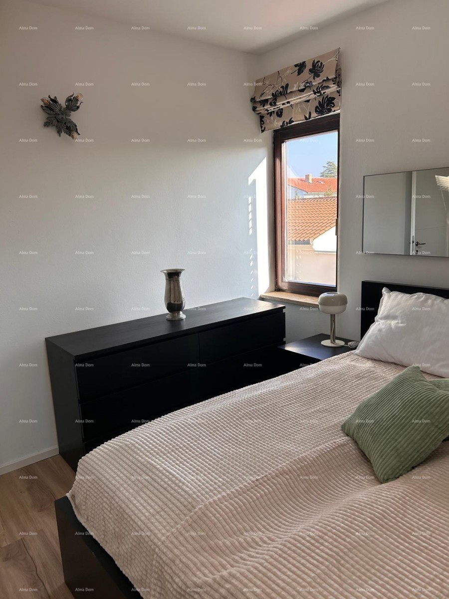 Dvosoban stan s pogledom odmah do mora 6