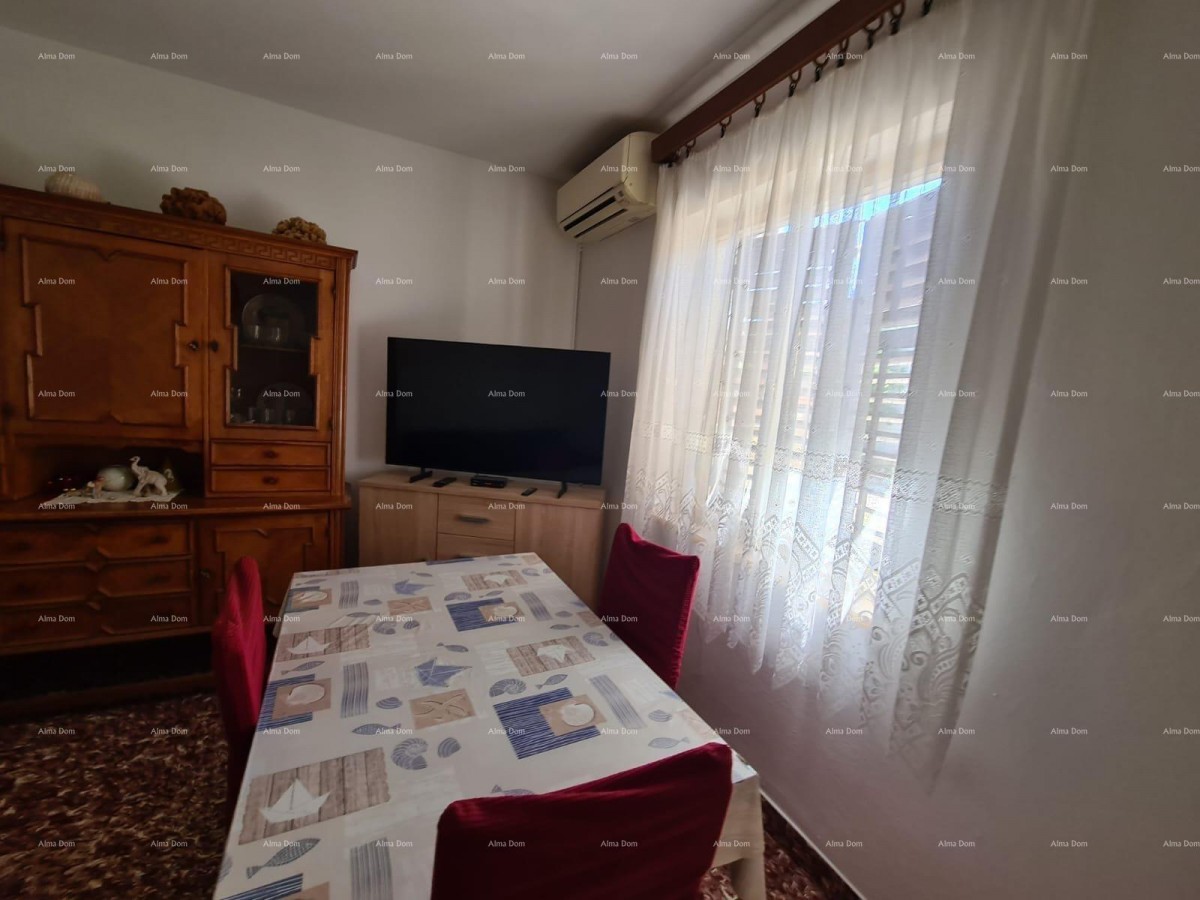 Prodaja kuće s dvije stambene jedinice, pomoćnim objektom i garažom, Ližnjan! 24