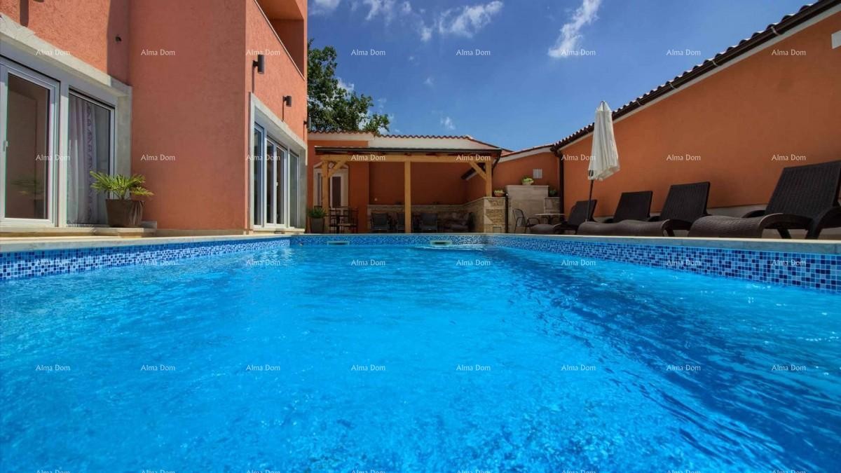 House with a pool in Medulin 1