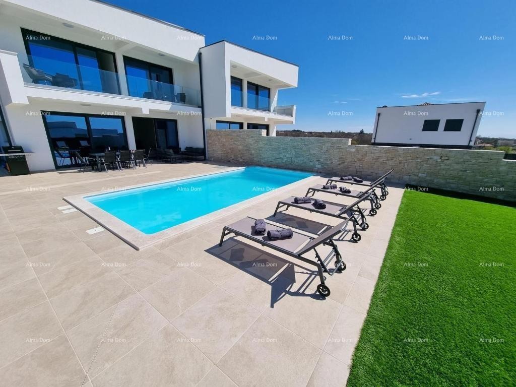 Luxury house with a pool in the heart of Istria. 2