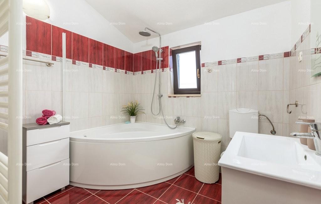 Zadnja hiša v vrsti, s jacuzzijem! Marčana. 6