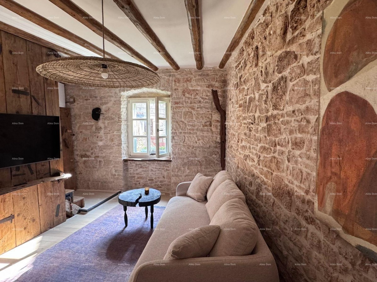 Bale – completely renovated stone house in the center, 116 m² 10