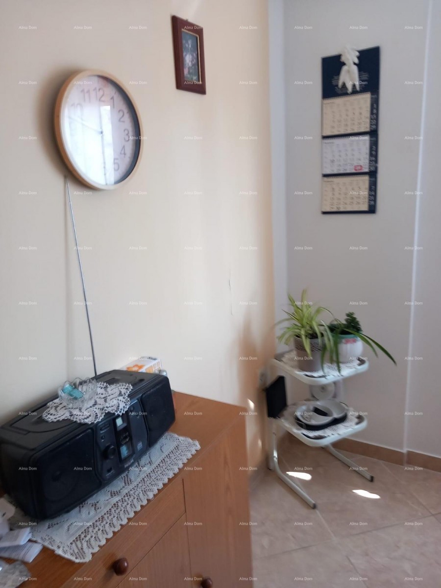 For sale: Family house in Pula with a separate apartment. 14