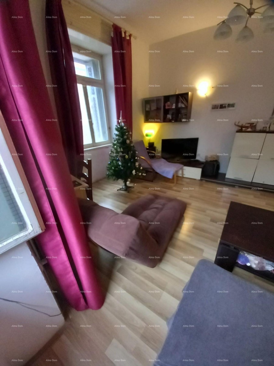 PULA, centar, Kaštel - Prodaja stana 2