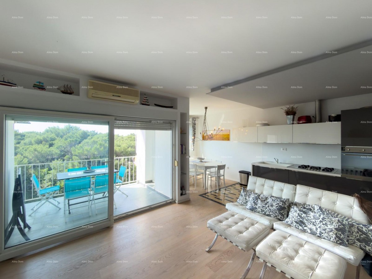 Продажа - квартира с видом на море - две минуты до набережной Лунгомаре, Пула! 8