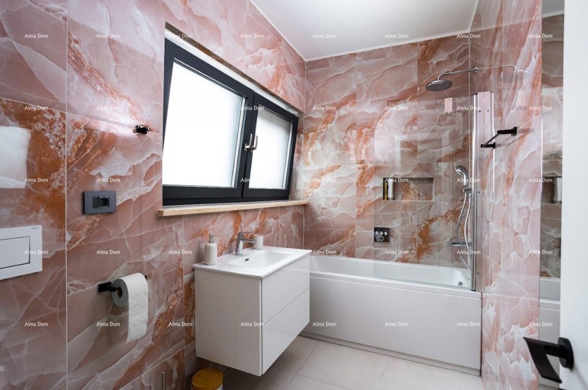 Savršena obiteljska kuća s bazenom u Banjolama, blizu plaže i prirode 26