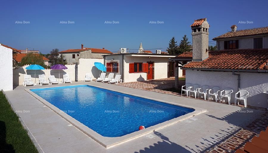 House with a restaurant near Ližnjan - Great investment! 2