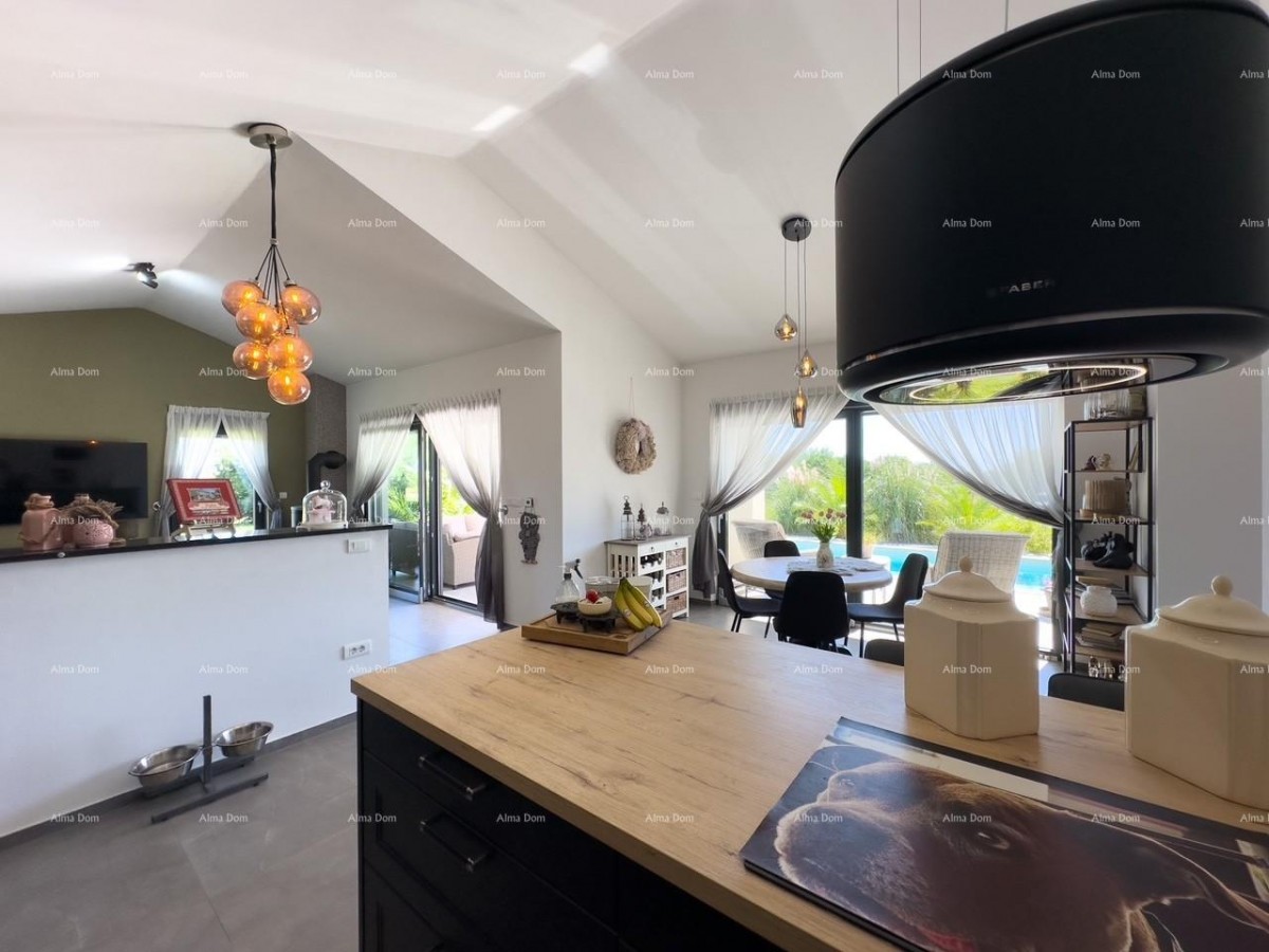 DUE CASE IN VENDITA! Vendita esclusiva! 12