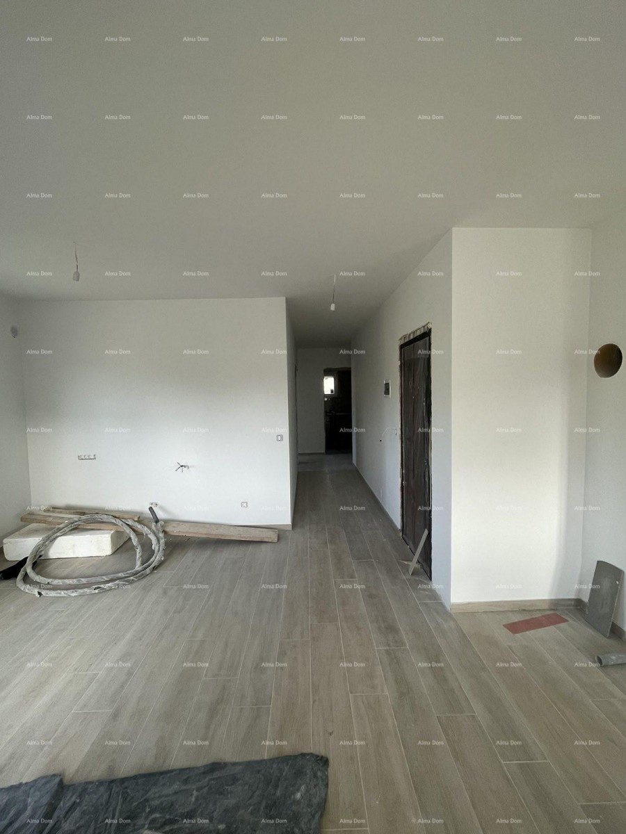 Prodaja hiše s tremi stanovi v Medulinu 20