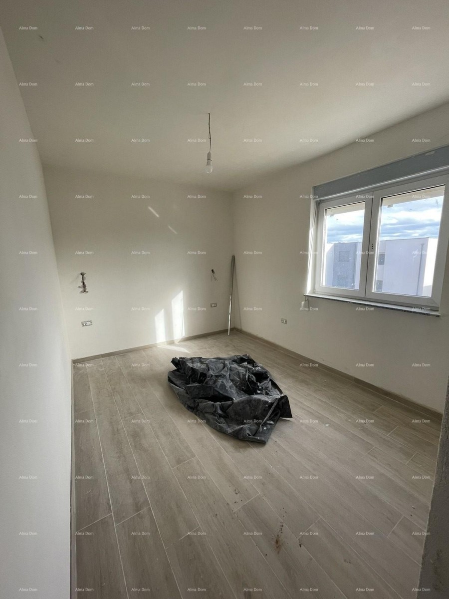 Prodaja hiše s tremi stanovi v Medulinu 23