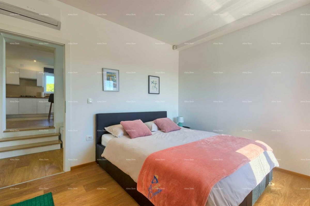 Blizina grada Fažane.  Prelijepa vila s bazenom. 8