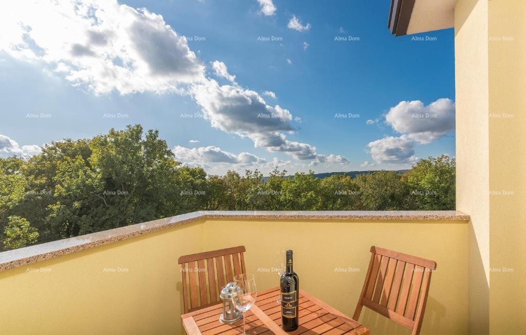 Počitniška hiša z bazenom in velikim vrtom 30