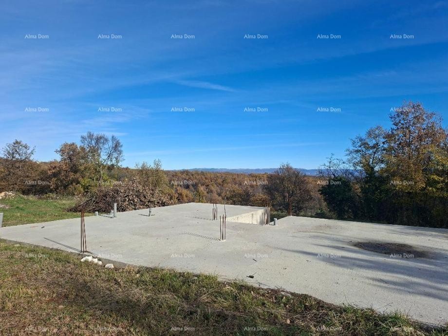 Prodaje se građevinsko zemljište sa započetom gradnjom – Vižinada 10