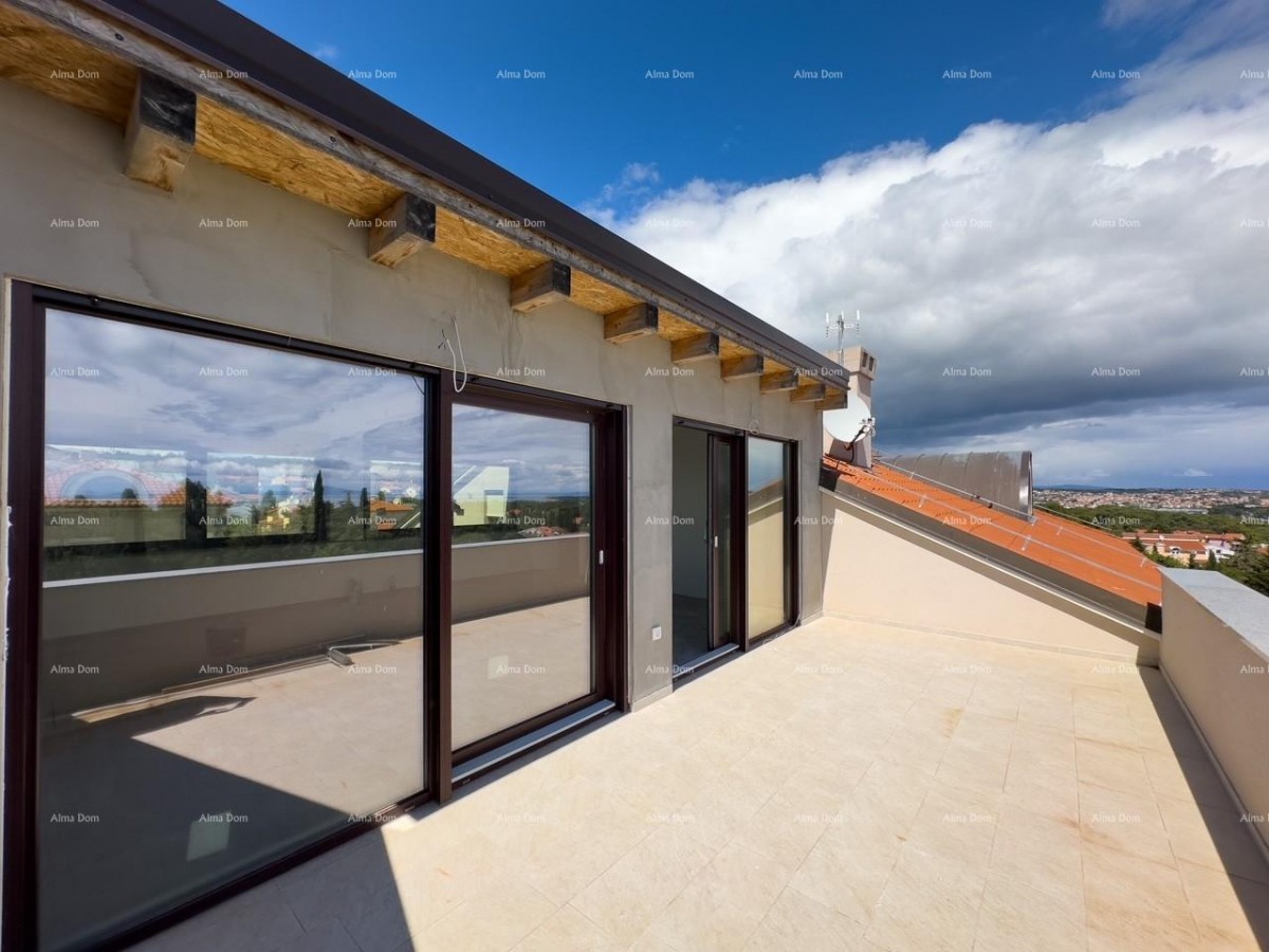 Vendiamo un appartamento con una bellissima vista sul mare! Premantura! 10