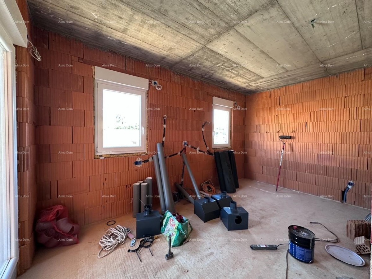 Umag.Продается сдвоенный дом на стадии черновой отделки 22