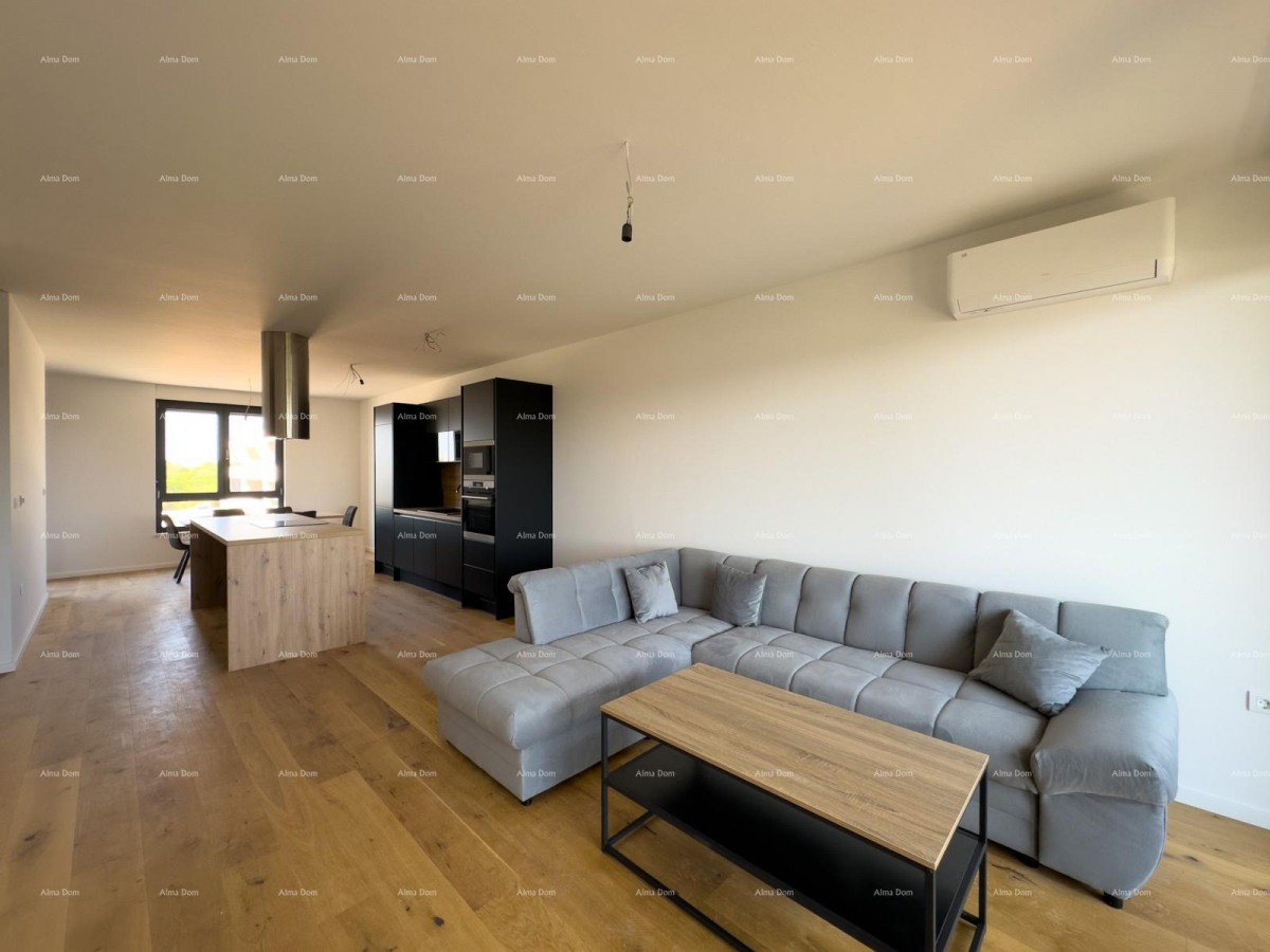 Просторная квартира в Пуле с тремя спальнями и современными удобствами рядом с центром города 8