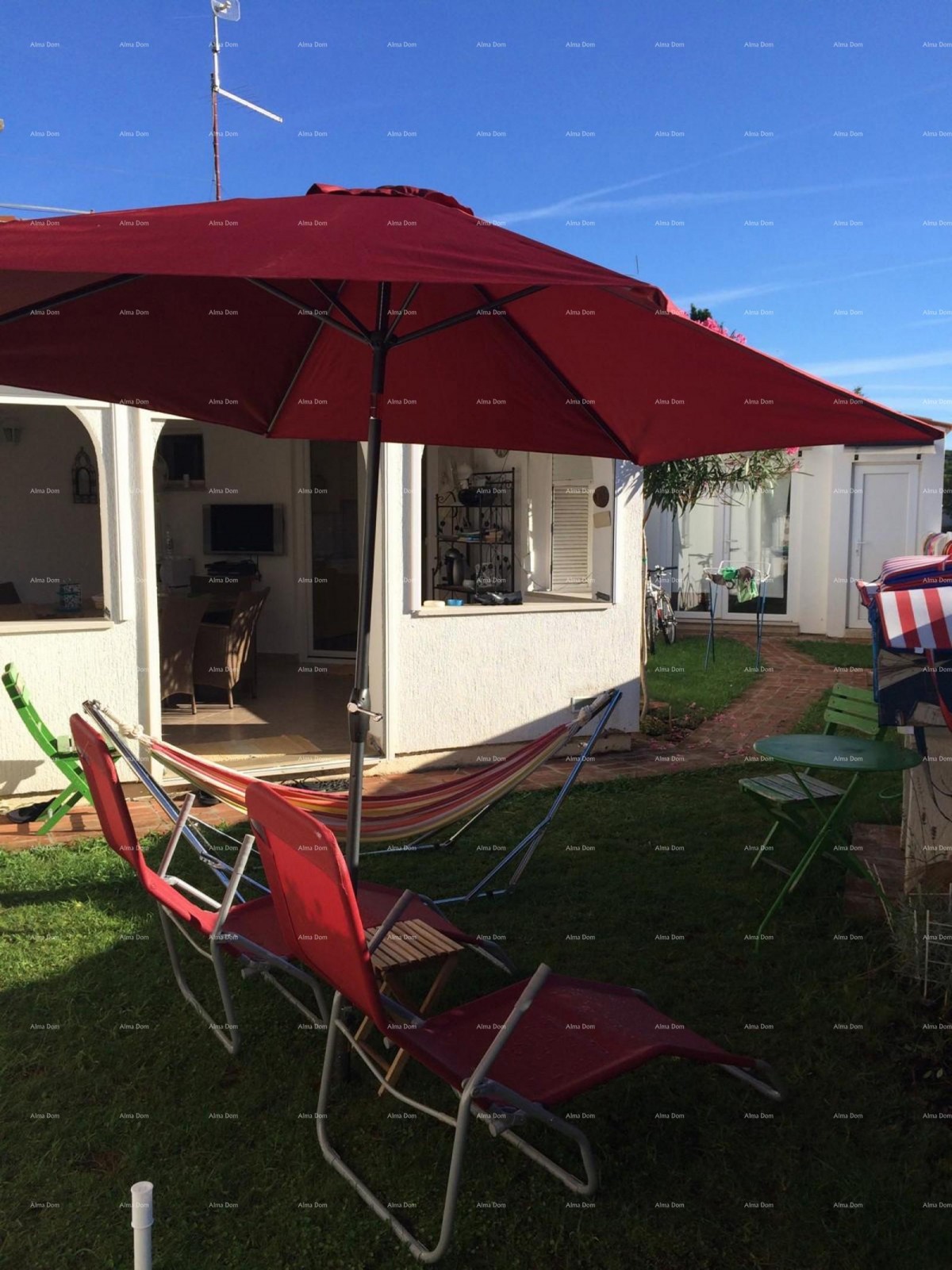 На продажу квартира на первом этаже – Барбарига, 80 м², 500 м от моря! 2