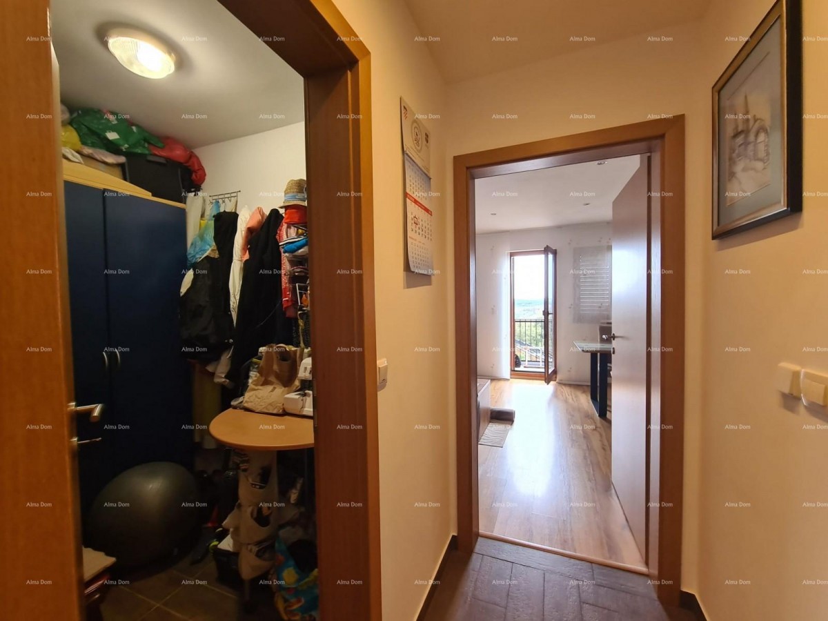 KUĆA SA TRI  APARTMANA,  MEDULIN 34