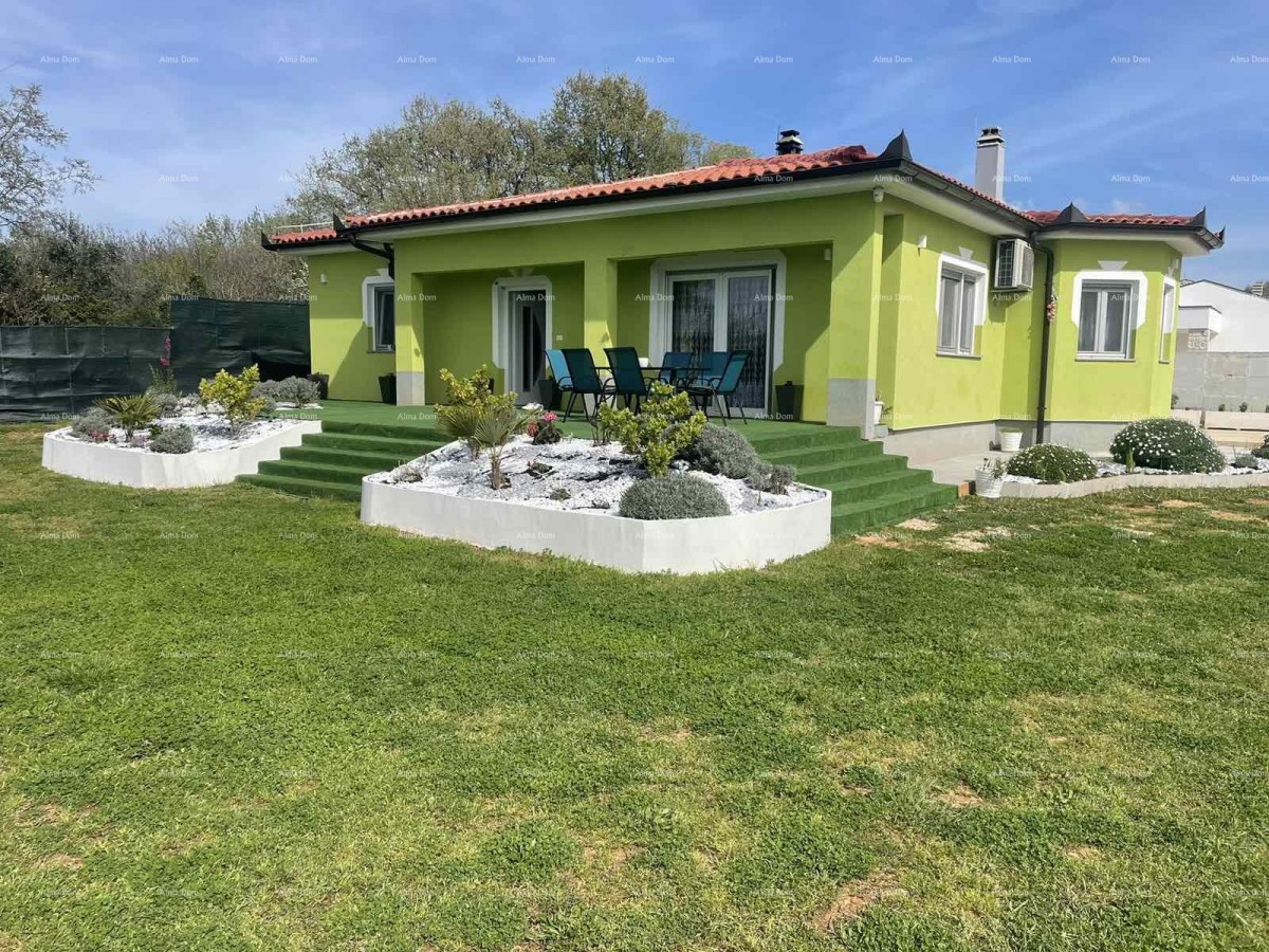 Casa su un piano con ampio giardino 2