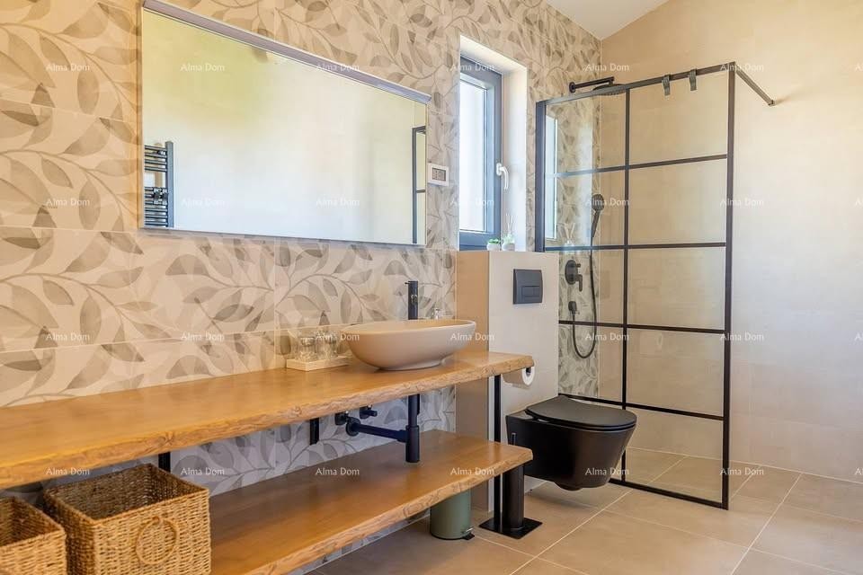 Casa a schiera, Valbandon 9