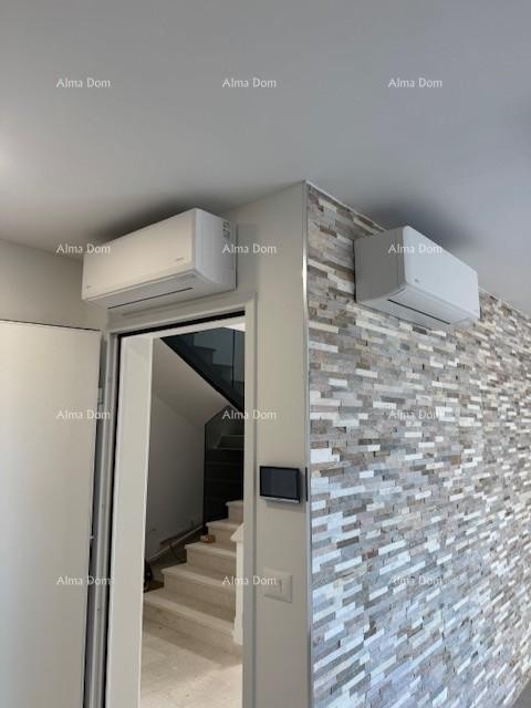 Новая здание из 2 квартир с бассейном и видом на море. Медулин! 9