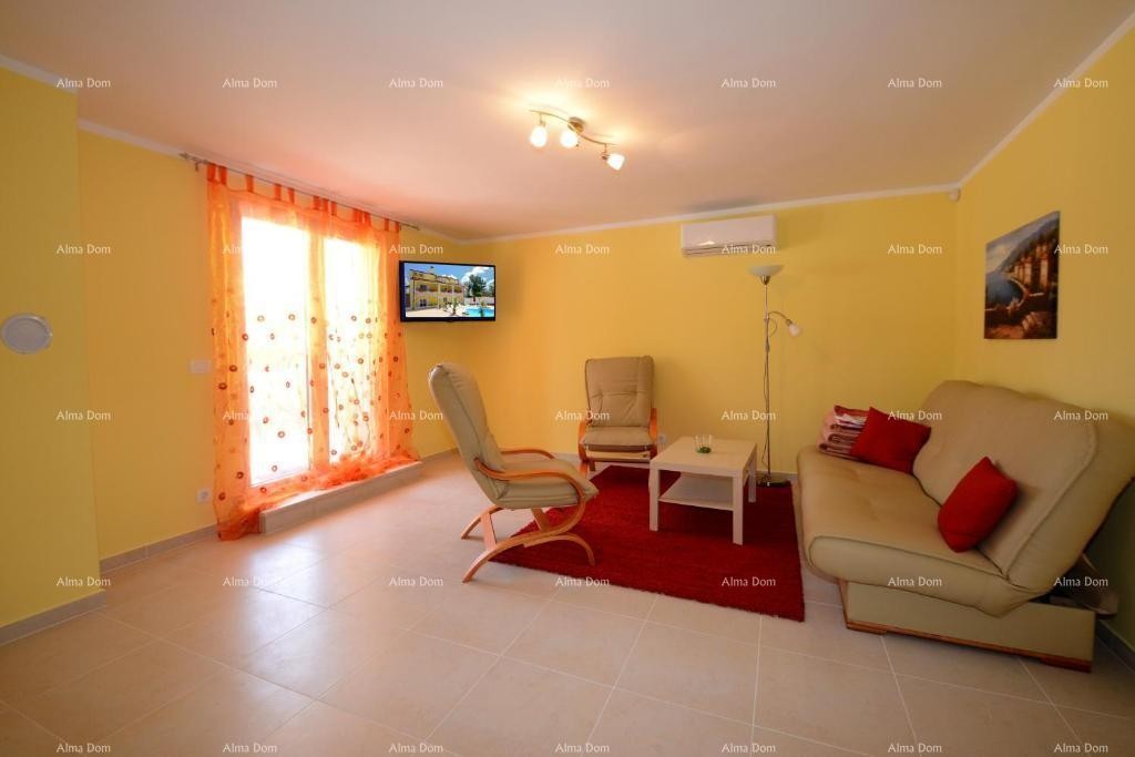 Sale - House with 4 residential units - vicinity of Višnjan! 7