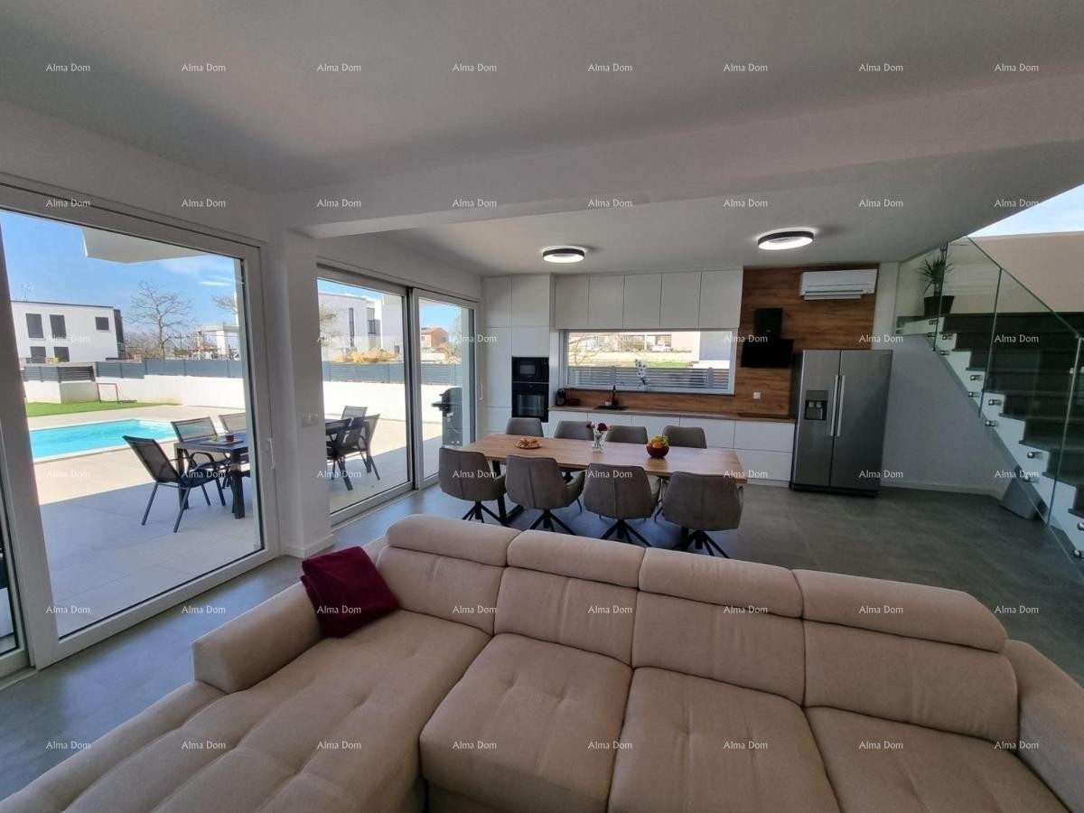 Luxury house with a pool in the heart of Istria. 13