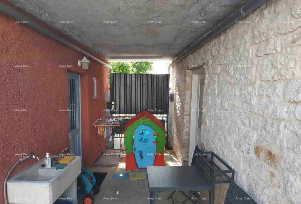 Top ponuda! Renovirana istarska kuća s bazenom i odvojenim apartmanom, Krnica! 14