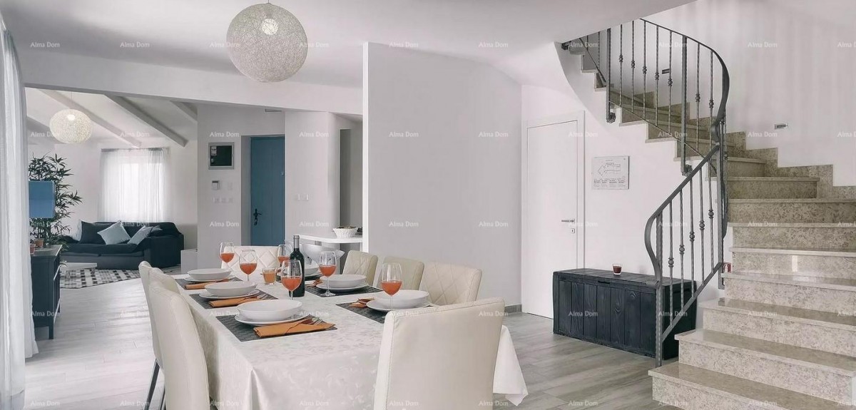 Vendita di bellissime ville con piscina in una posizione attraente, Pošesi, Medolino!  Community Verified icon 19