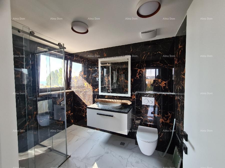 Luxury apartment in Fazana. Right next to the beach. Direct sea view. 9