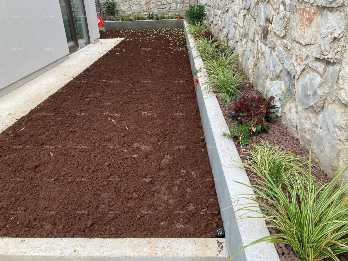 Na prodaju kuća u gradnji s bazenom – Bale, okolica 27