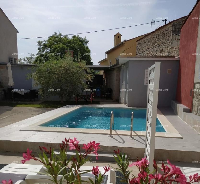 Top ponuda! Renovirana istarska kuća s bazenom i odvojenim apartmanom, Krnica! 15