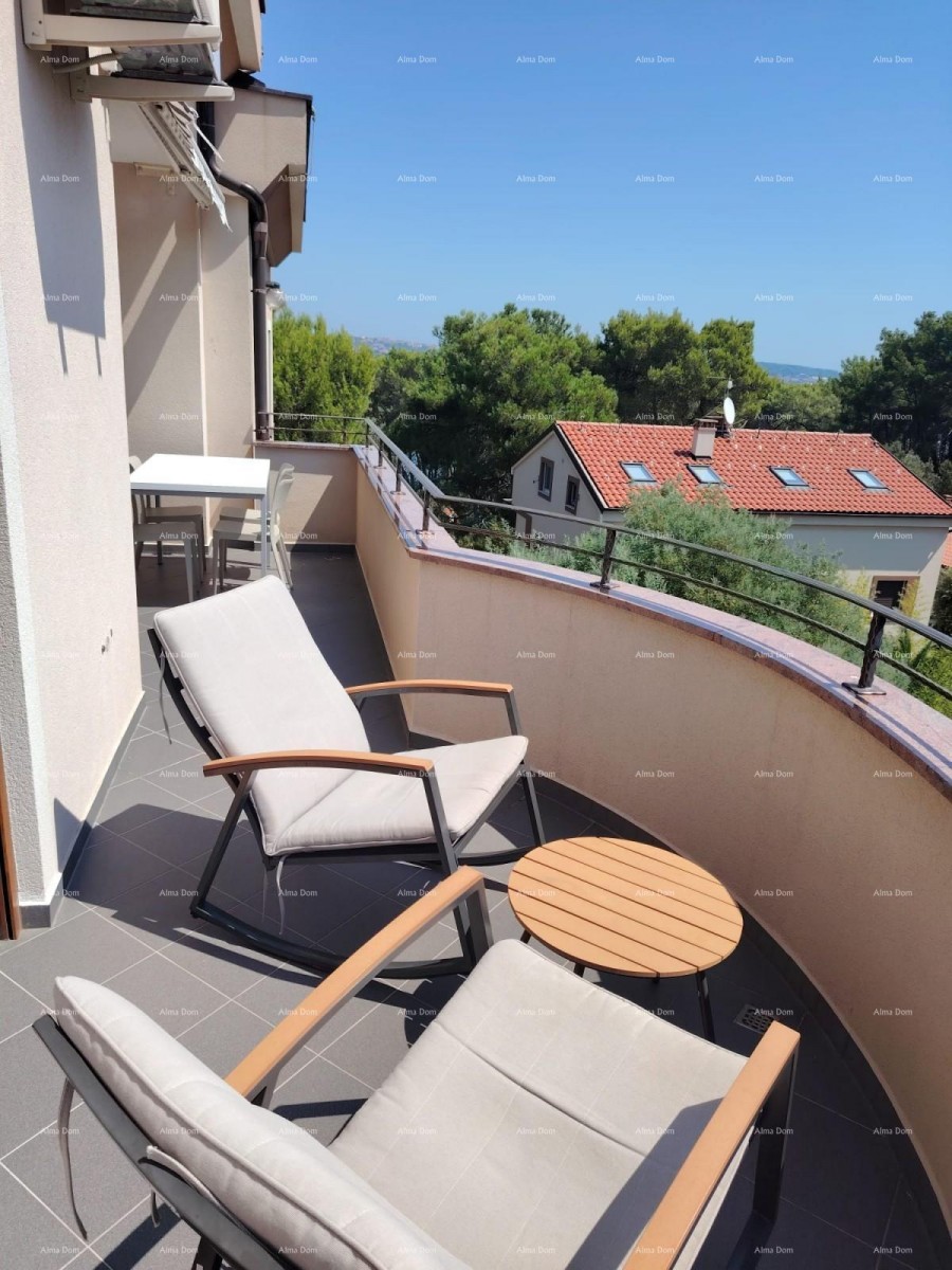 Trosoban stan odmah do mora, Premantura 17