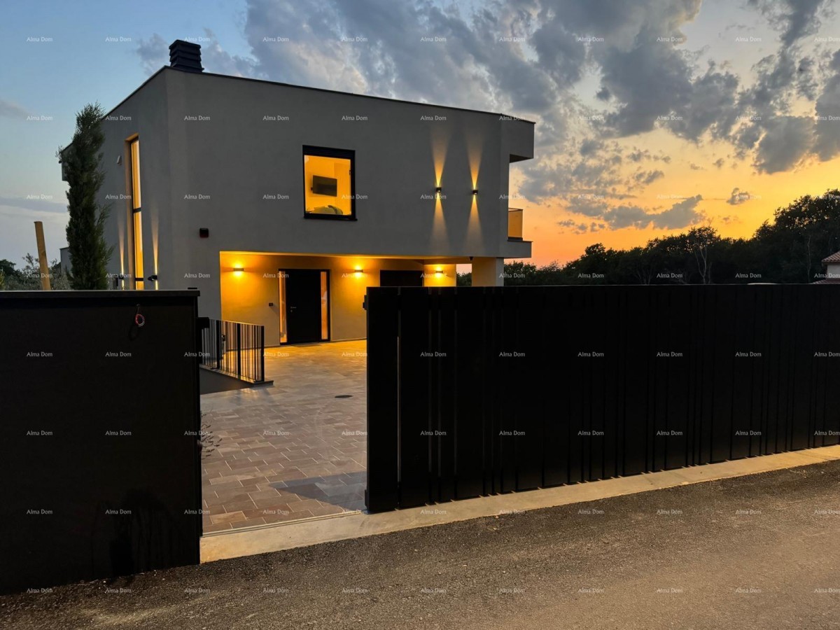 Istra – Medulin, impresivna vila uz šumu s pogledom na more 7