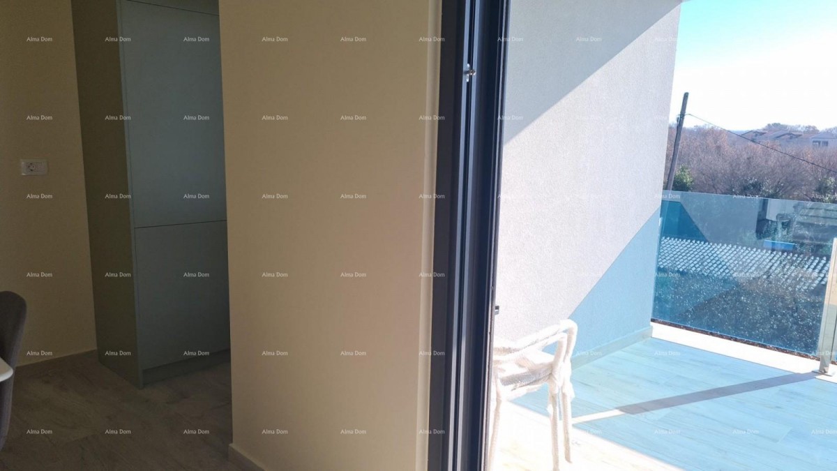 Modern apartment with parking space and storage in block F, near Umag! 22
