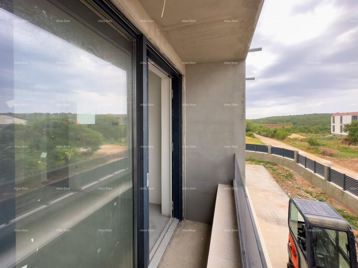 Prodamo hišo na odlični lokaciji. Blizu marine. 4