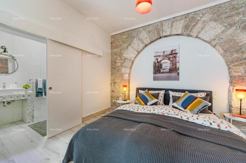 Apartment in the Center of Pula 12