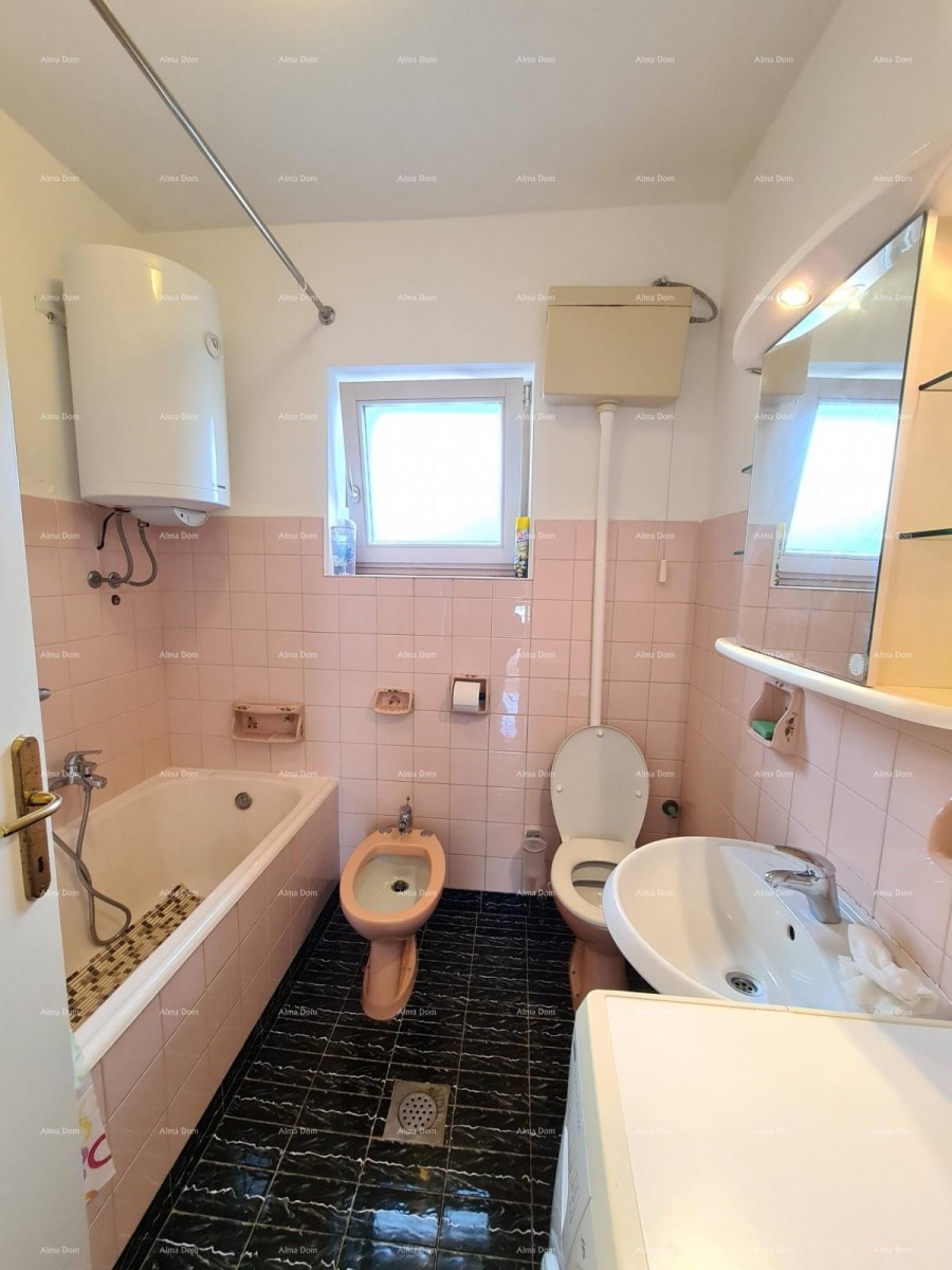 Пула. Зеленикa! Самостоятельный дом! 50 метров до пляжа! Вид на море! 12