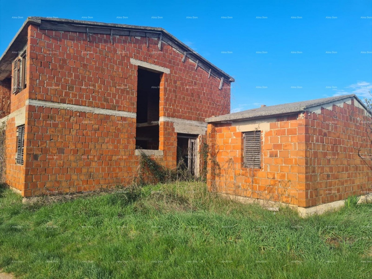 Продается дом в стадии Ро-Бау. Помер. 4