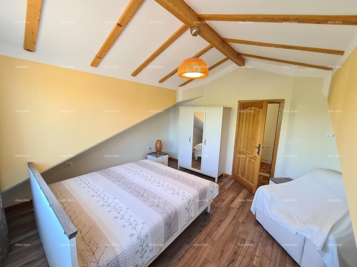 Three-storey apartment with a roof terrace! 100 meters from the sea. 35