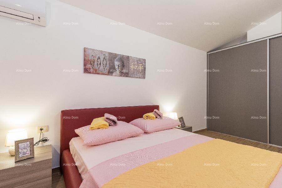 House with pool and jacuzzi! 25