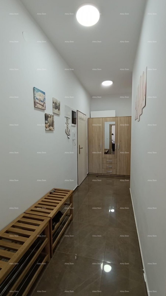Apartma s teraso, parkirnim mestom in skupnim bazenom – Premantura 12