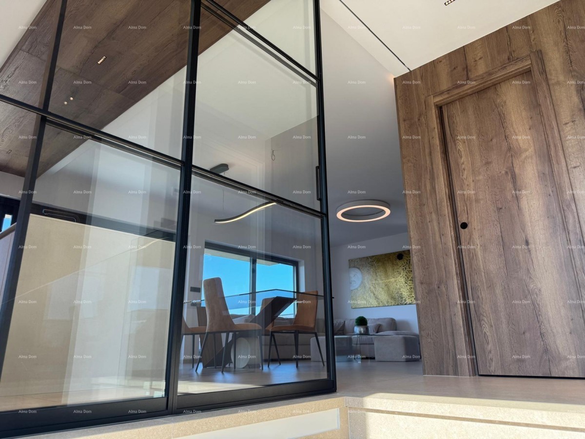 Istra – Medulin, impresivna vila uz šumu s pogledom na more 16