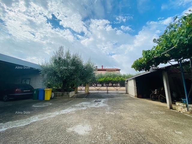 Casa spaziosa a Pola con grande cortile e numerose possibilità 5