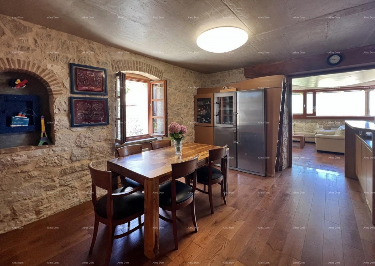 Фунтана, Продается каменный дом с видом на море 1