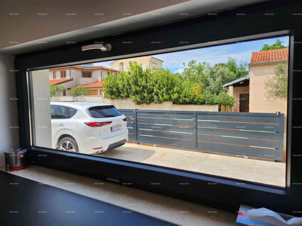 Istria, Ližnjan, 1 km to the center of Medulin, new modern house with pool for vacation. 20