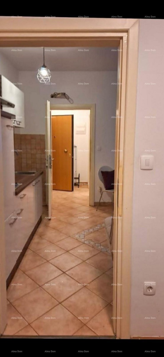 Rovinj, appartamento in posizione tranquilla. 10