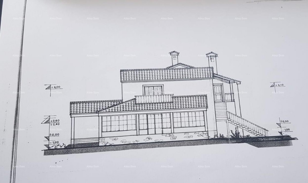 Umag. A beautiful house with six apartments. 20