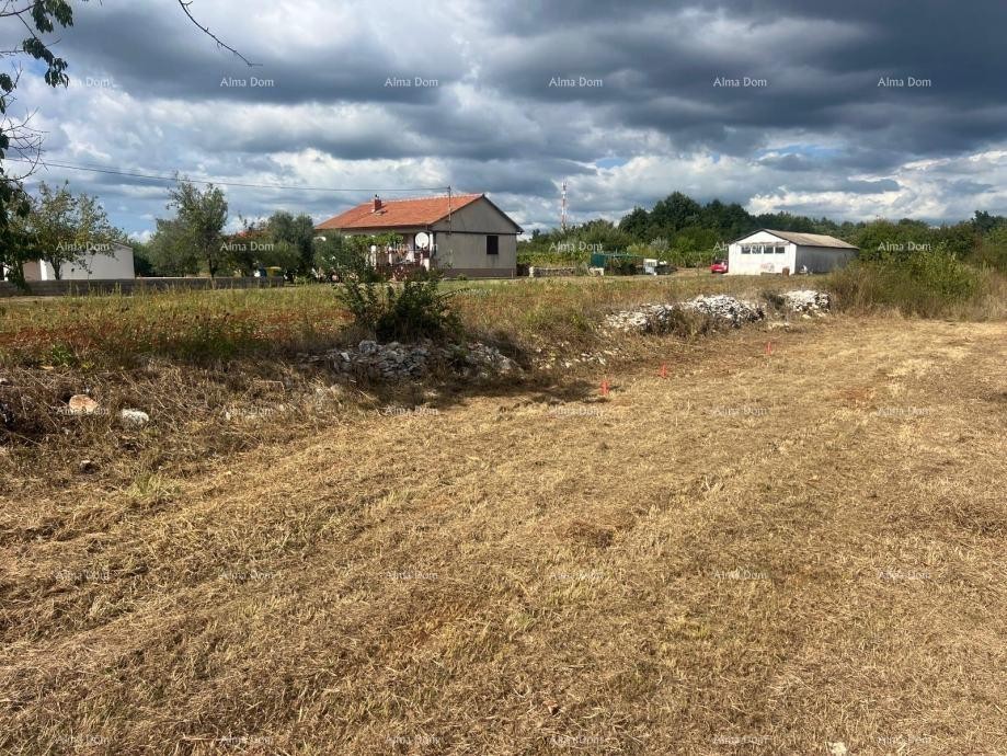 Prodaje se građevinska parcela, 520 m2, Svetvinčenat 2