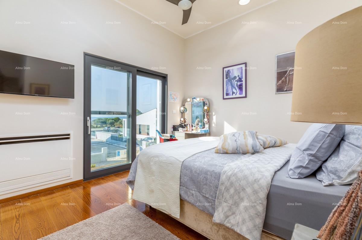 ФАЖАНА - Отдельно стоящая вилла премиум-класса, с бассейном, лифтом / в 100 м от Оливковой аллеи. 18